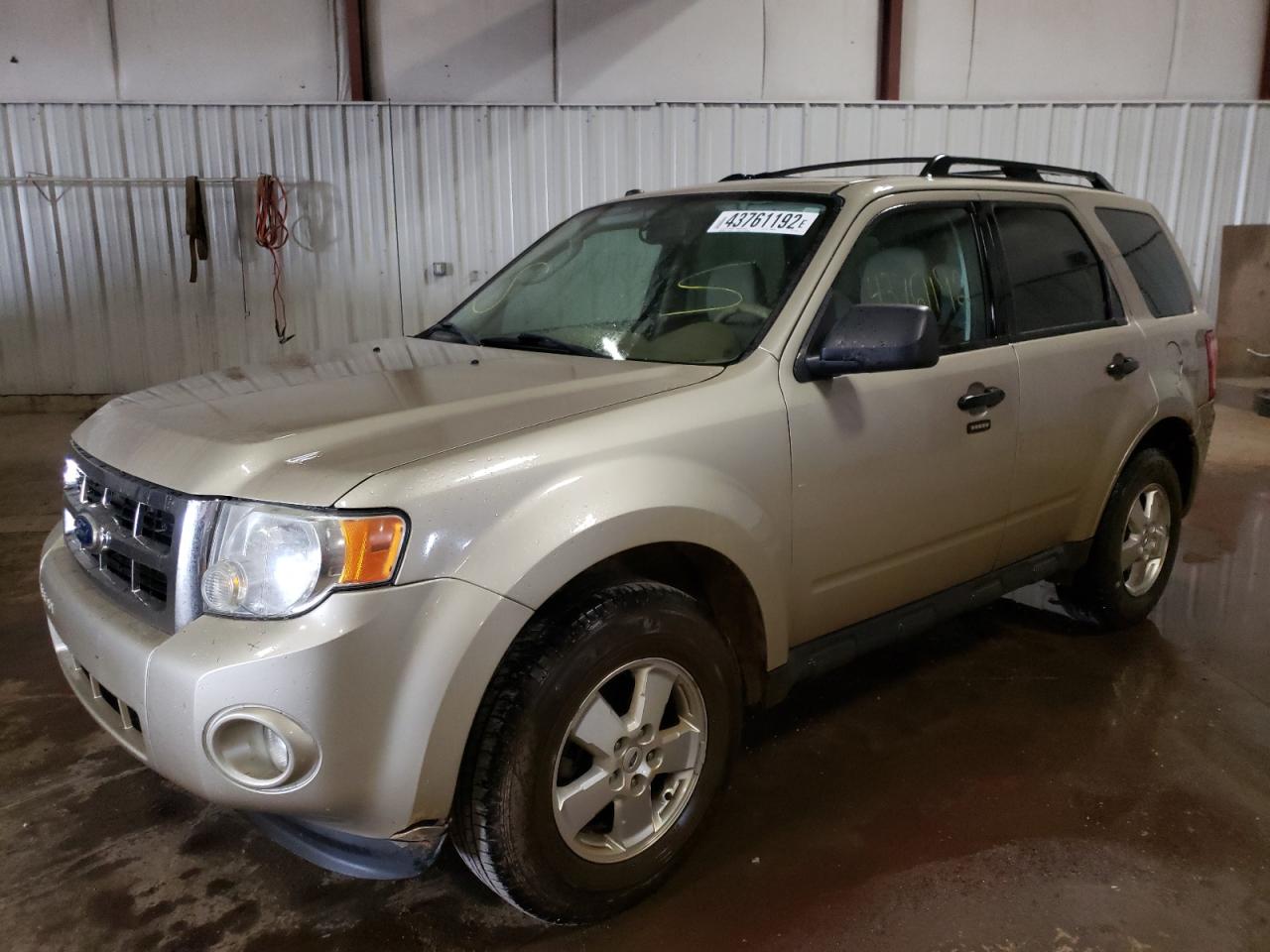 Photo 2 from auction – 2010 FORD ESCAPE XLT with VIN 1FMCU0DGXAKD42226