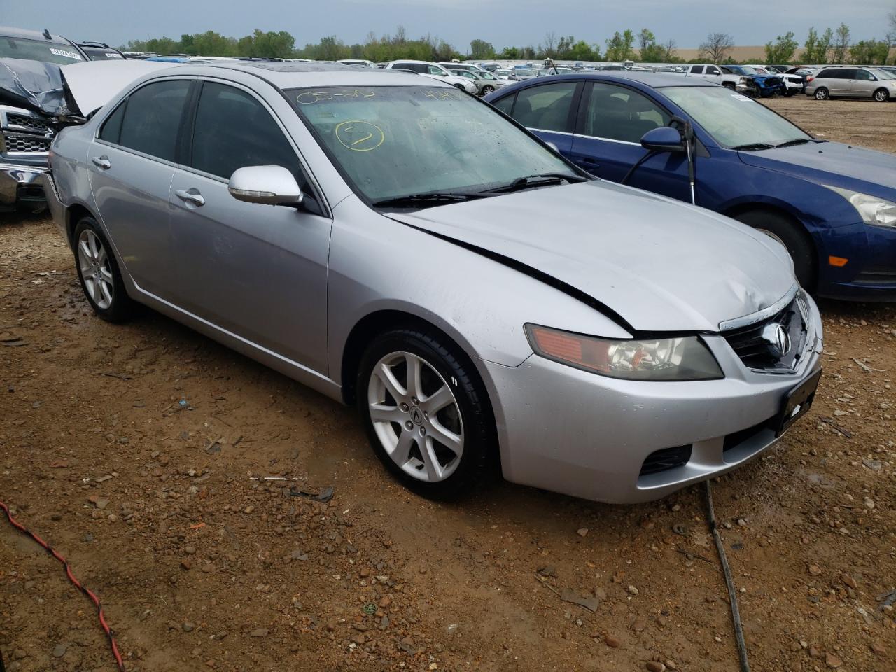 ACURA TSX 2004 with VIN JH4CL96884C013877 - Photo from auction