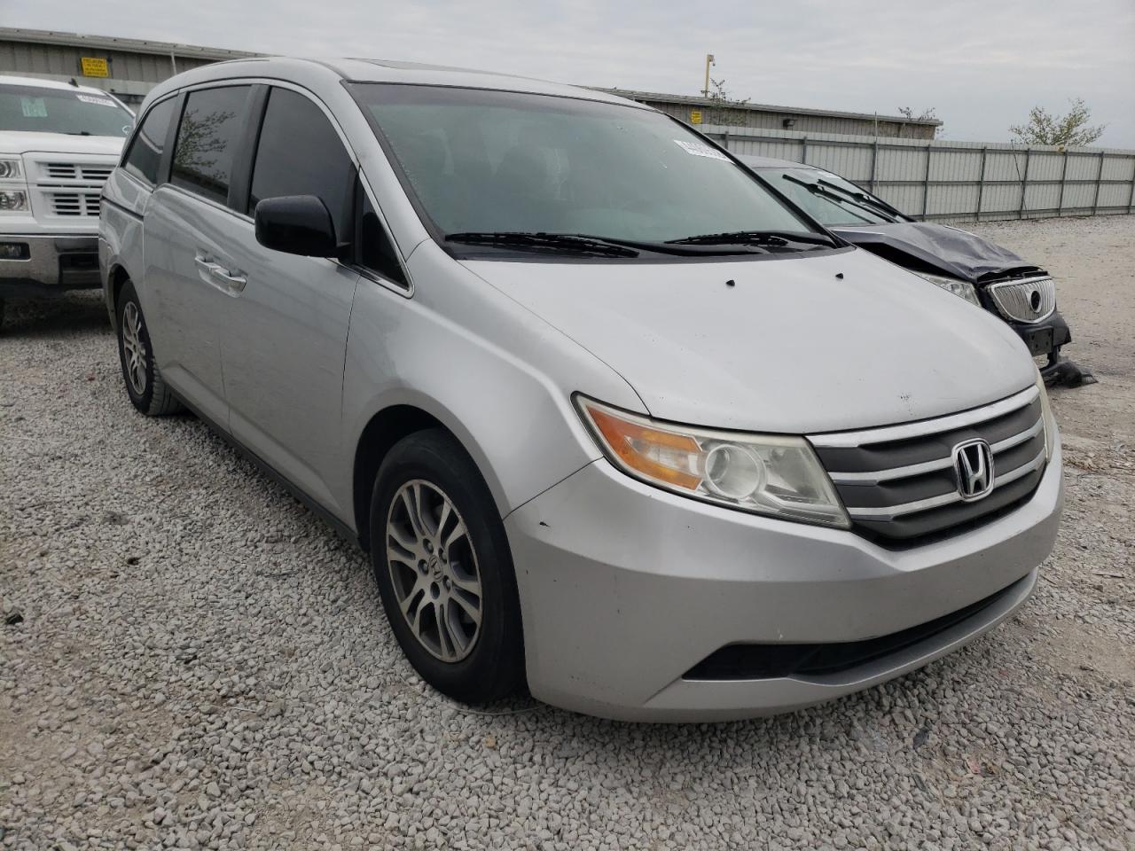 HONDA ODYSSEY EX 2011 with VIN 5FNRL5H6XBB043673 - Photo from auction