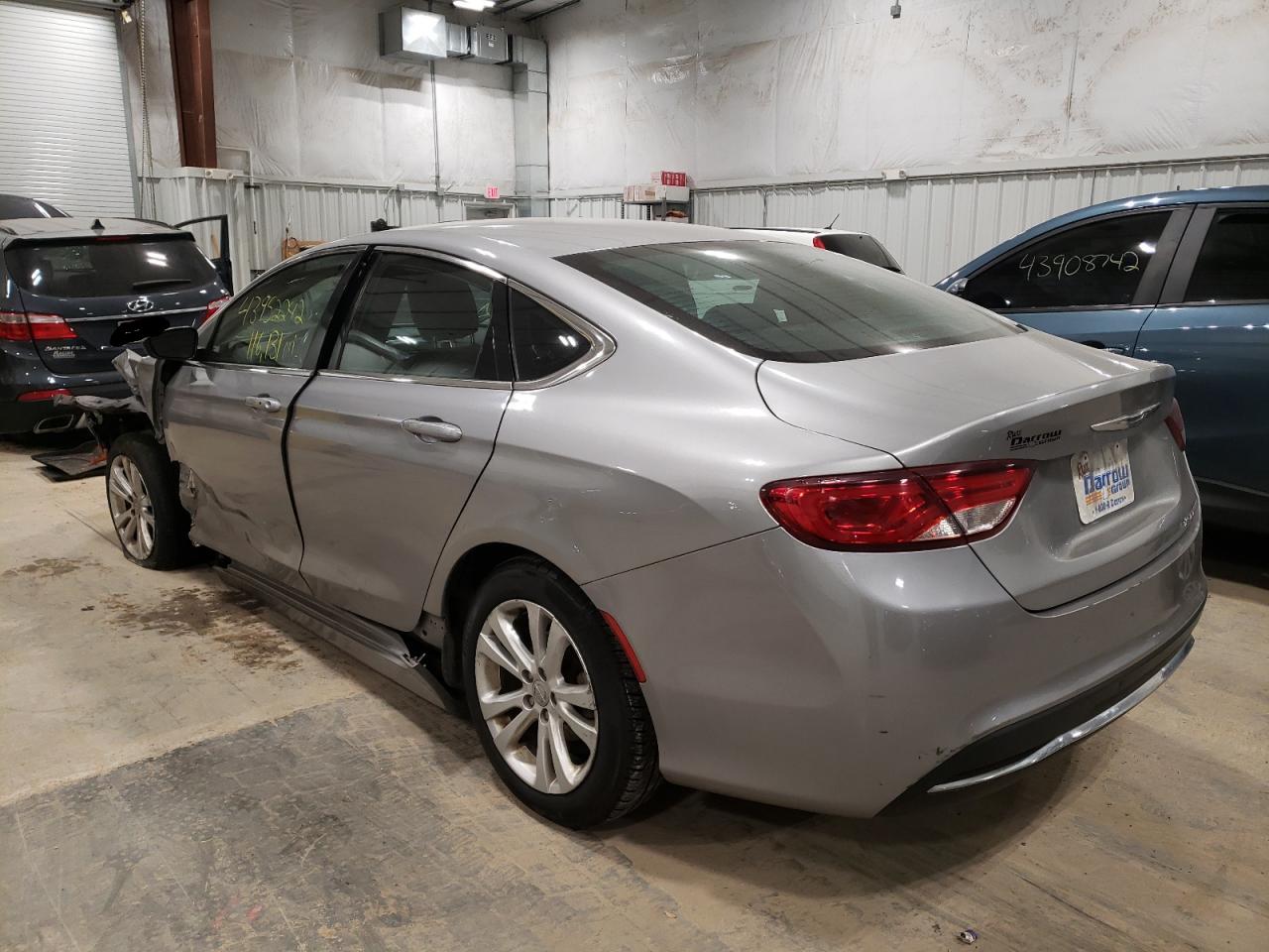 Photo 3 from auction – 2015 CHRYSLER 200 LIMITE with VIN 1C3CCCAB4FN691376
