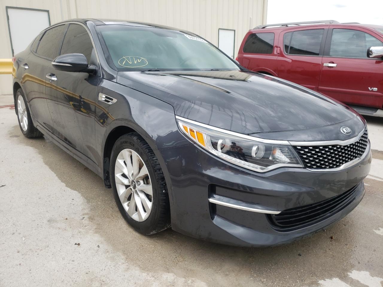 KIA OPTIMA EX 2017 with VIN 5XXGU4L34HG147934 - Photo from auction