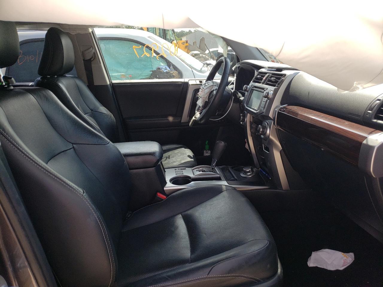 Photo 5 from auction – 2015 TOYOTA 4RUNNER SR with VIN JTEBU5JR1F5247770