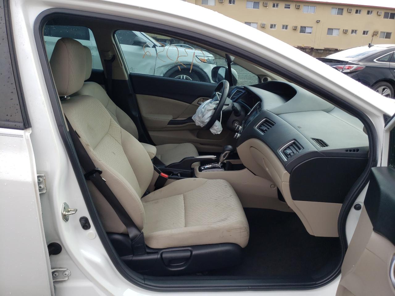 Photo 5 from auction – 2015 HONDA CIVIC SE with VIN 19XFB2F73FE045681