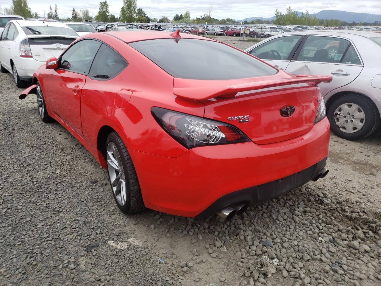 Photo 3 from auction – 2011 HYUNDAI GENESIS CO with VIN KMHHU6KHXBU045600