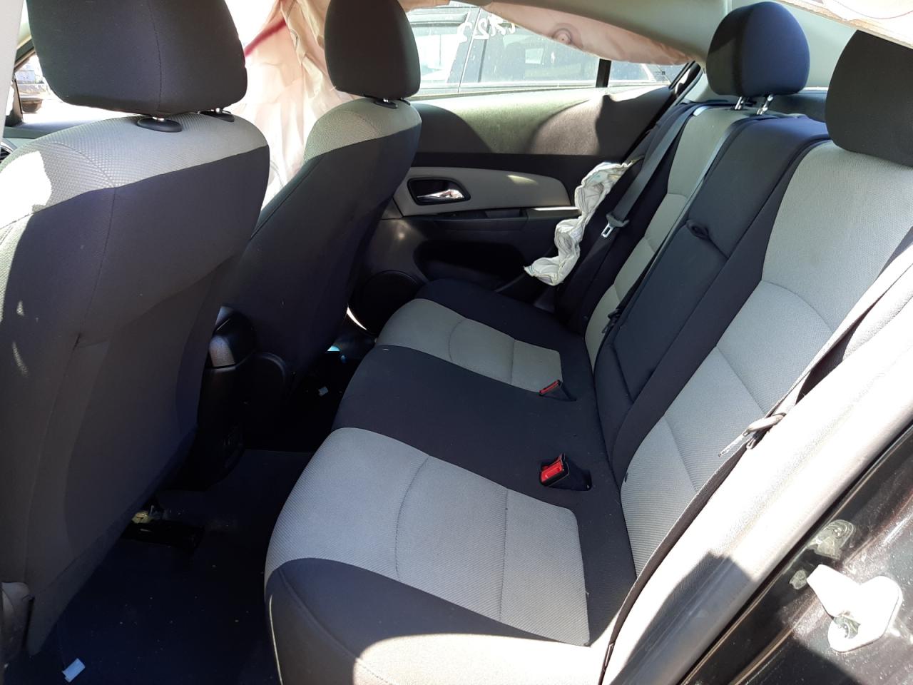 Photo 6 from auction – 2012 CHEVROLET CRUZE LS with VIN 1G1PC5SH7C7280252