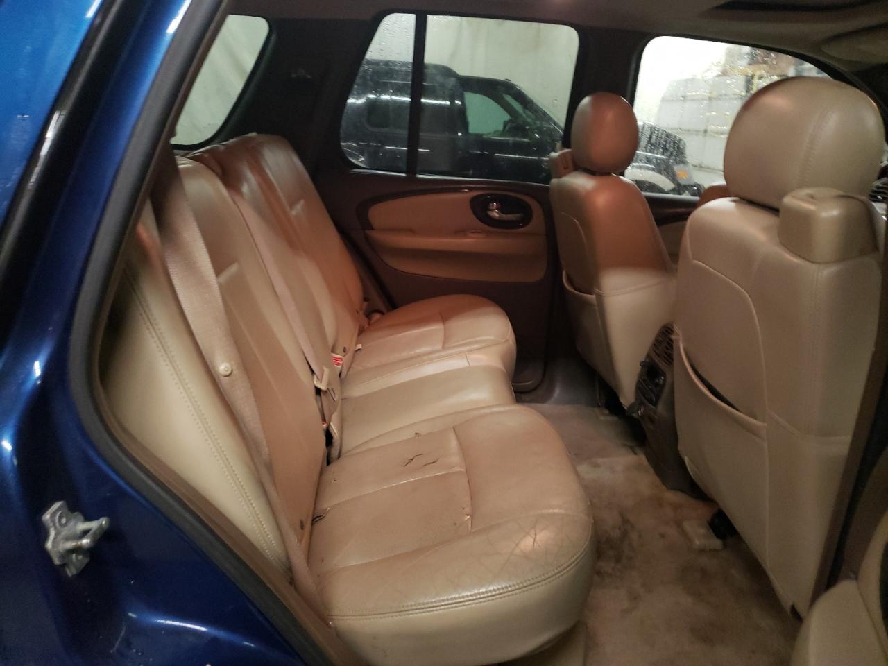 Photo 6 from auction – 2005 BUICK RAINIER CX with VIN 5GAET13M852180956