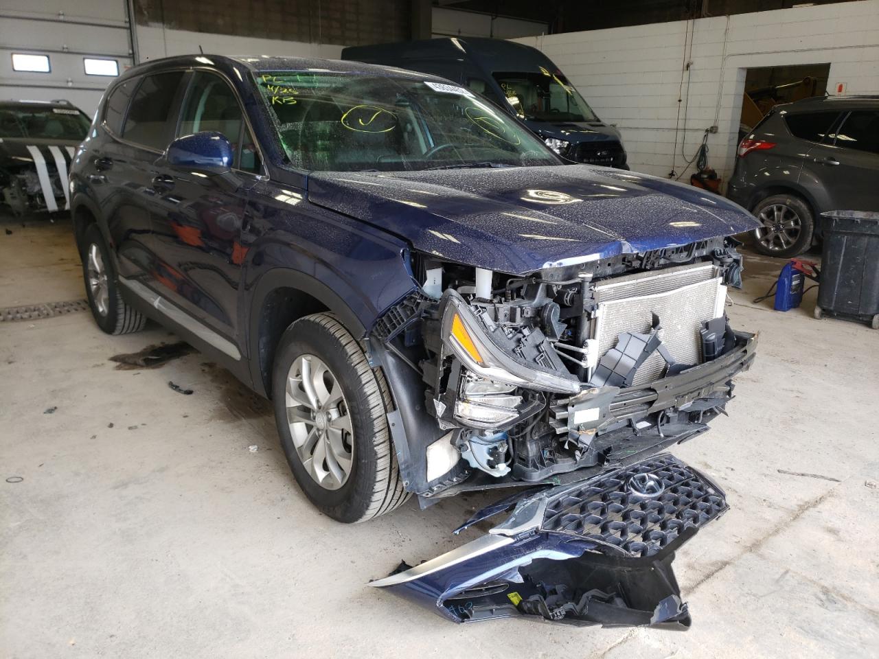 HYUNDAI SANTA FE S 2019 with VIN 5NMS2CAD2KH105891 - Photo from auction