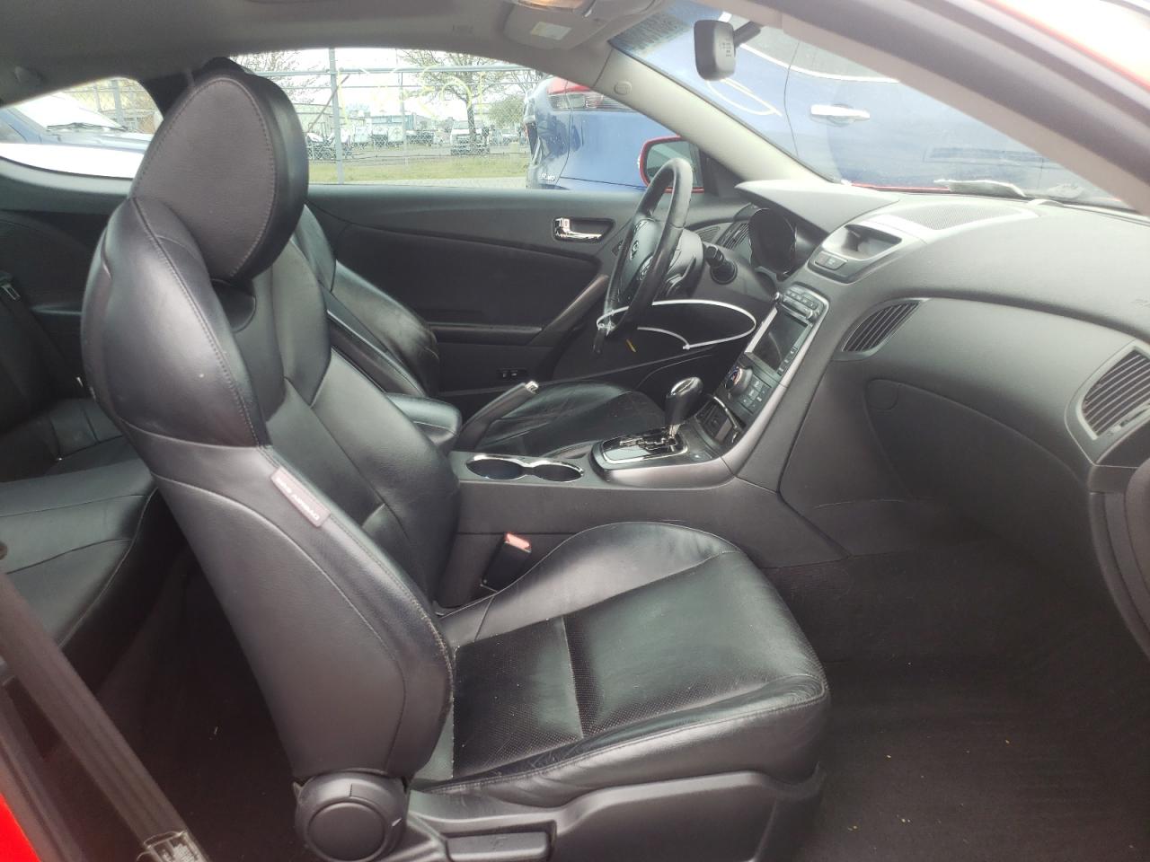 Photo 5 from auction – 2011 HYUNDAI GENESIS CO with VIN KMHHU6KHXBU045600
