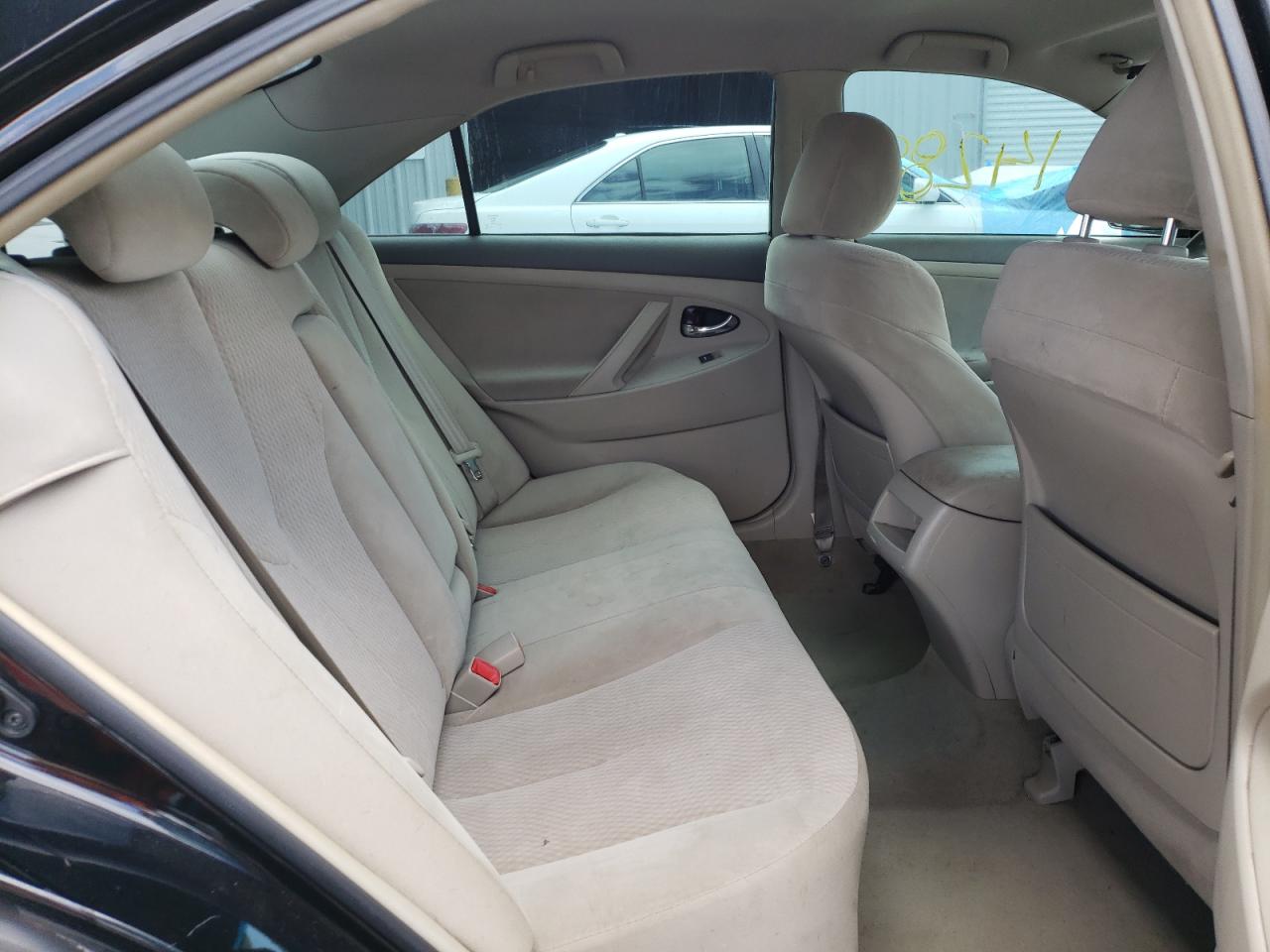 Photo 6 from auction – 2010 TOYOTA CAMRY BASE with VIN 4T1BF3EK0AU550033