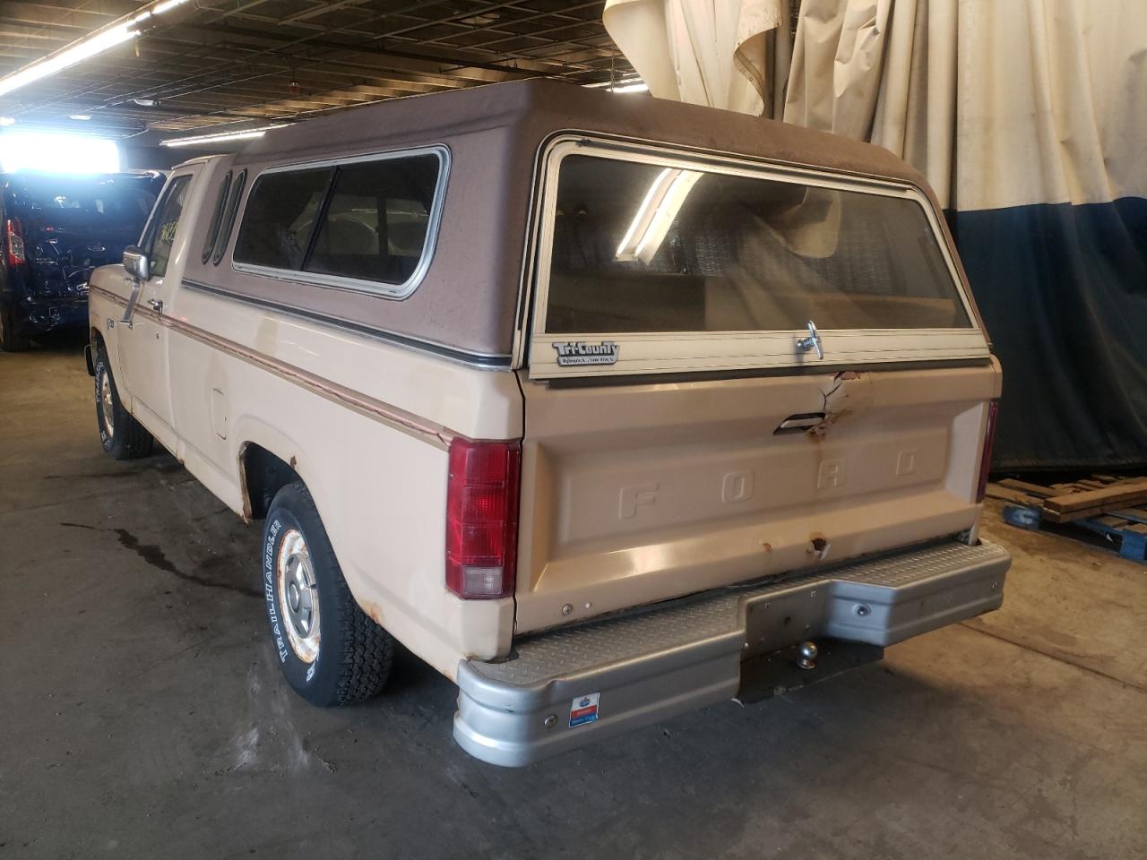 Photo 3 from auction – 1985 FORD F150 with VIN 1FTDF15Y2FPB12285
