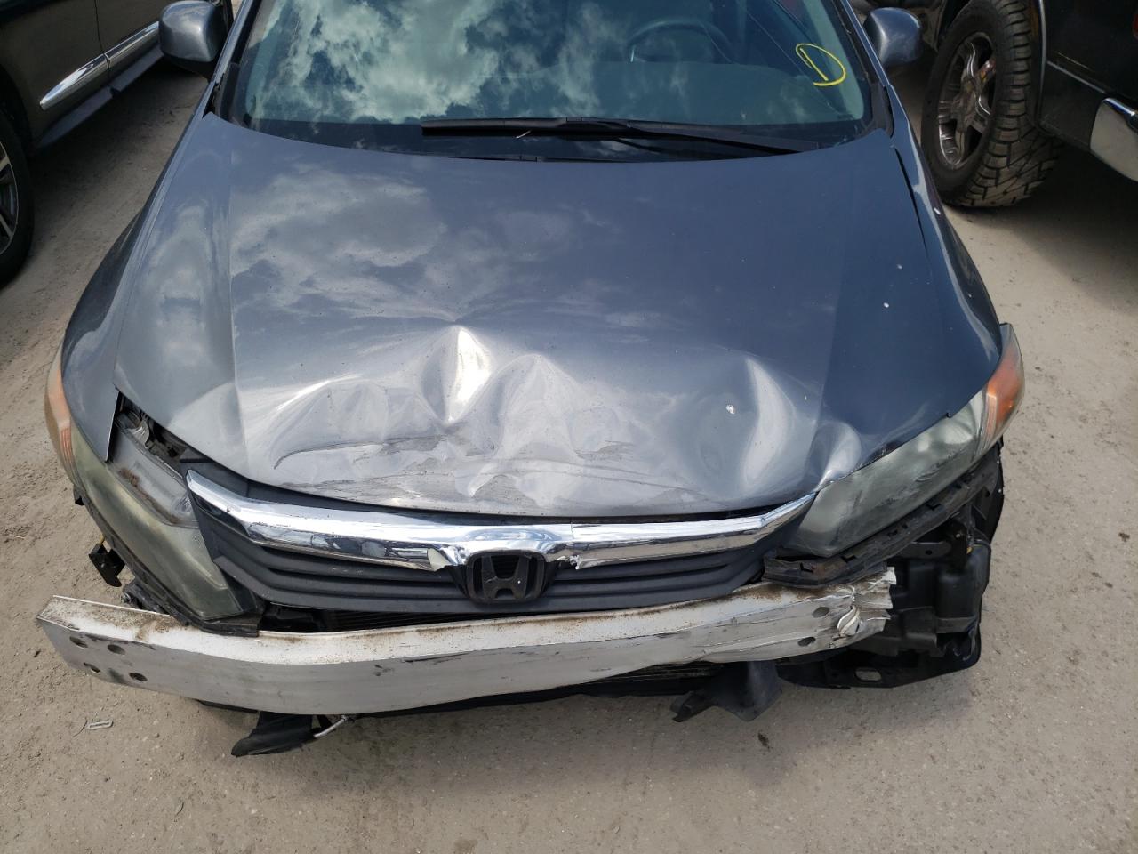 Photo 7 from auction – 2012 HONDA CIVIC LX with VIN 19XFB2F57CE068679