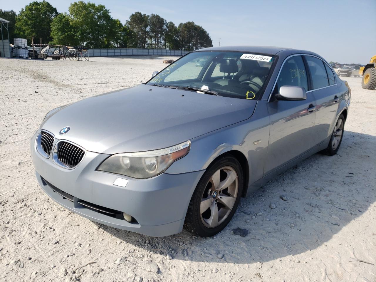 Photo 2 from auction – 2007 BMW 525 I with VIN WBANE53547CY05324