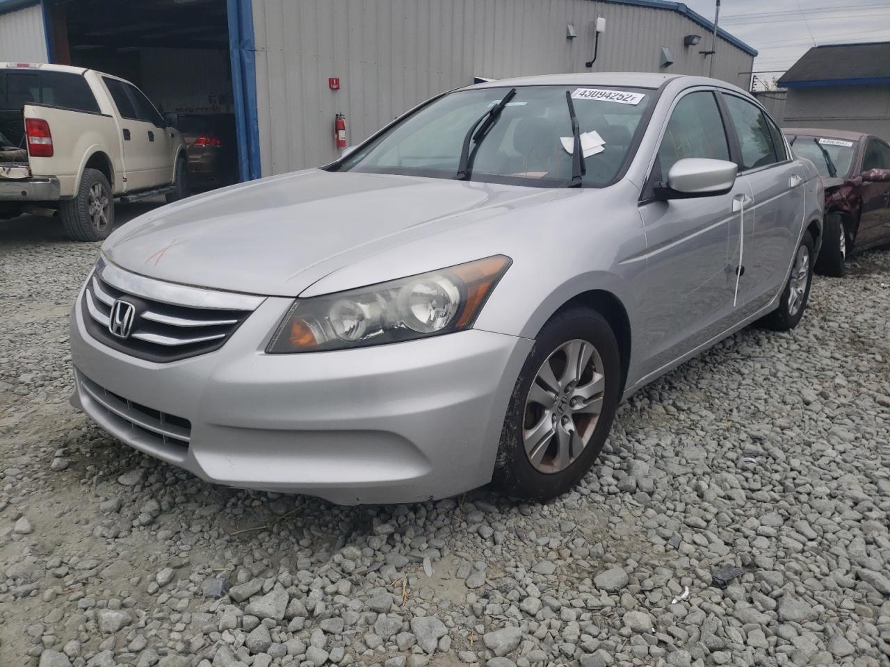 Photo 2 from auction – 2011 HONDA ACCORD with VIN 1HGCP2F69BA057585