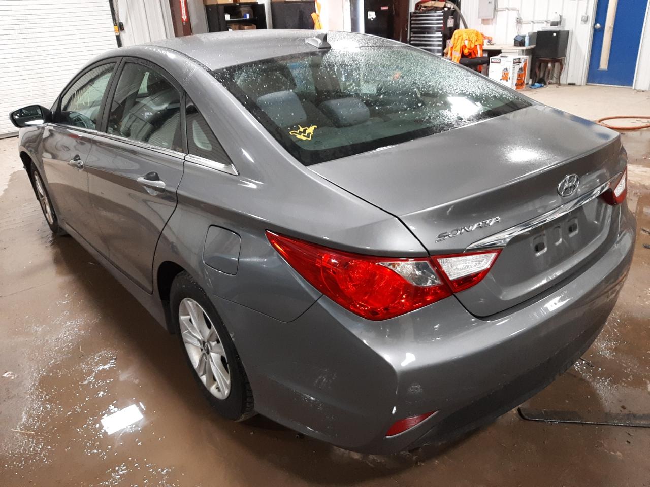 Photo 3 from auction – 2014 HYUNDAI SONATA GLS with VIN 5NPEB4AC7EH884299