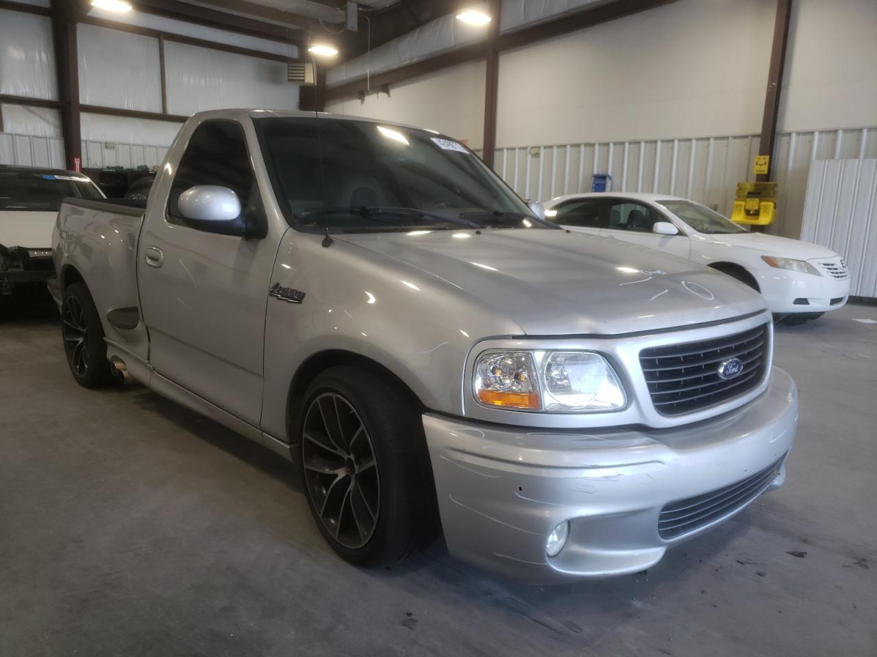 FORD F150 SVT L 2001 with VIN 2FTZF07331CA89322 - Photo from auction
