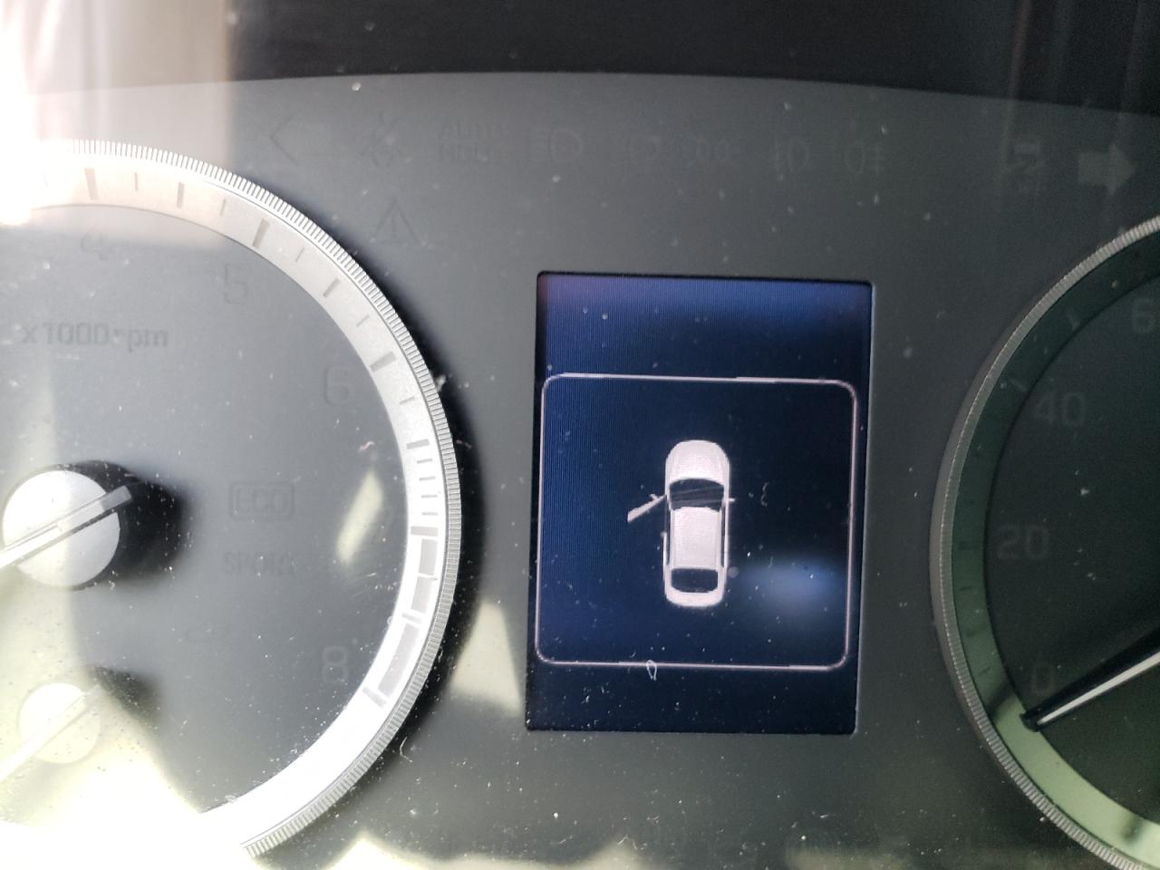 Photo 8 from auction – 2016 HYUNDAI SONATA SPO with VIN 5NPE34AF2GH400856