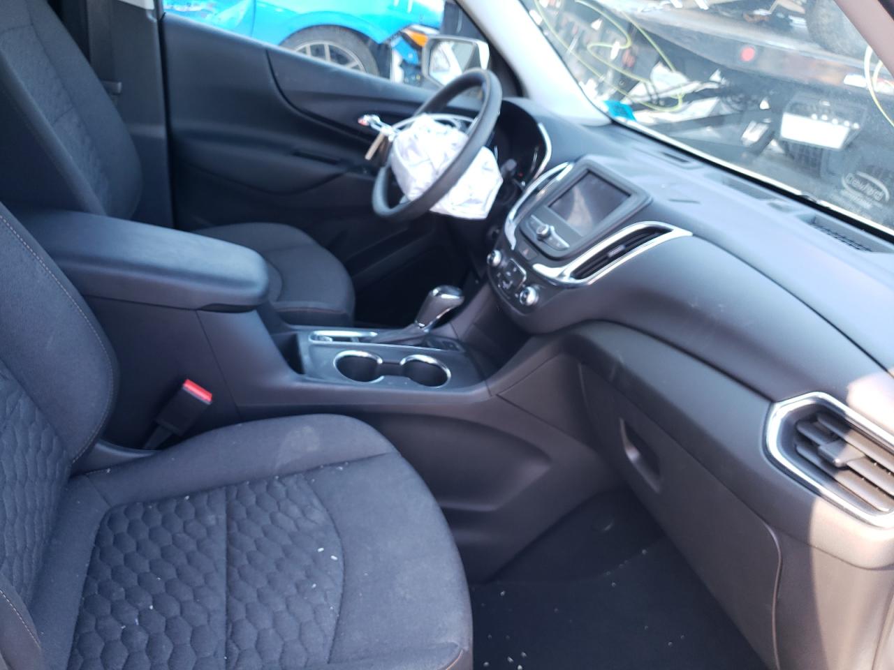 Photo 5 from auction – 2021 CHEVROLET EQUINOX LT with VIN 3GNAXTEV7MS122575