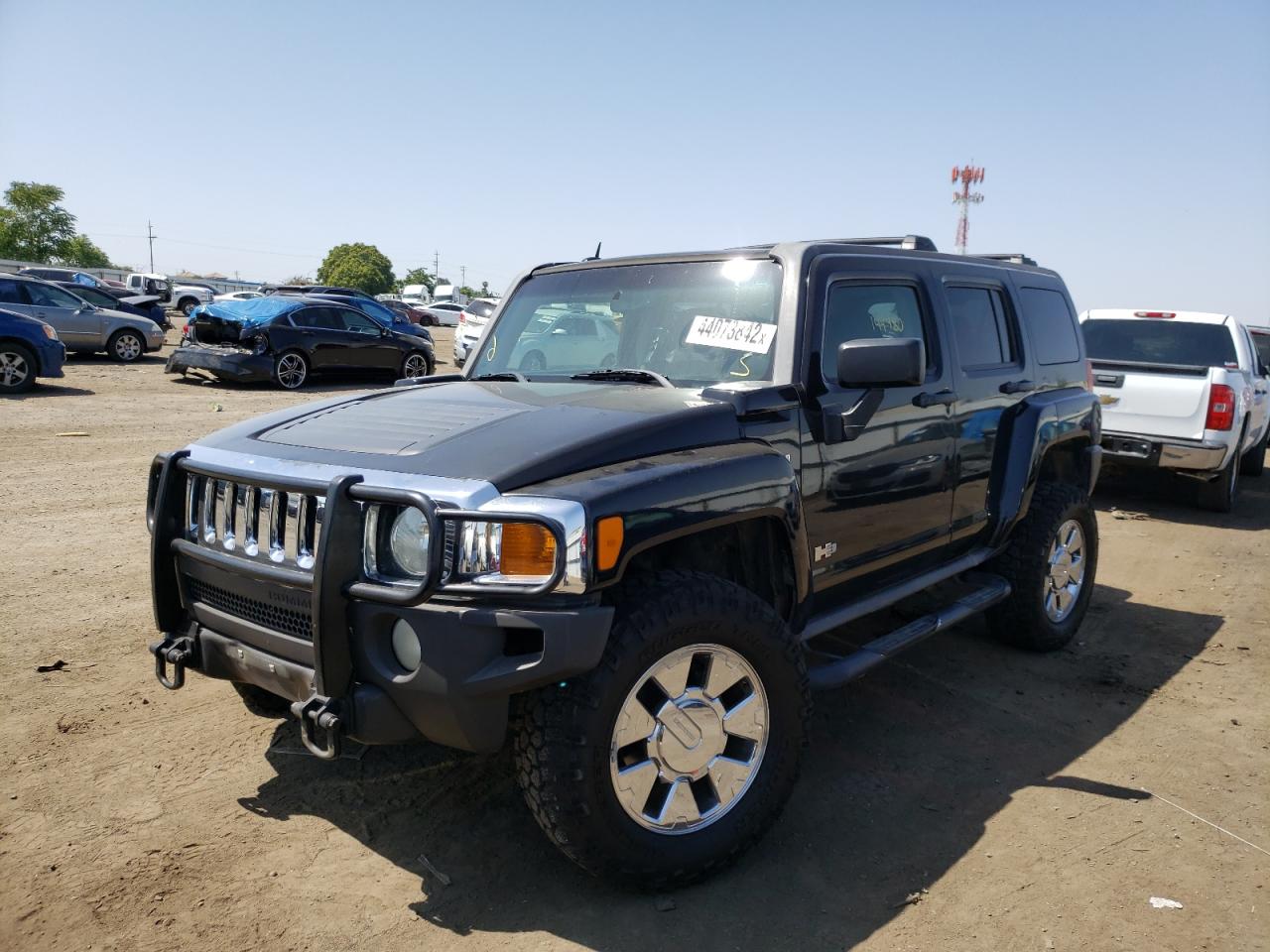 Photo 2 from auction – 2007 HUMMER H3 with VIN 5GTDN13E778108930