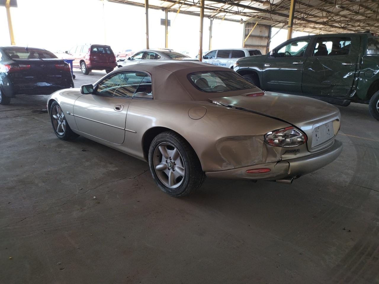 Photo 3 from auction – 1998 JAGUAR XK8 with VIN SAJGX2244WC022338