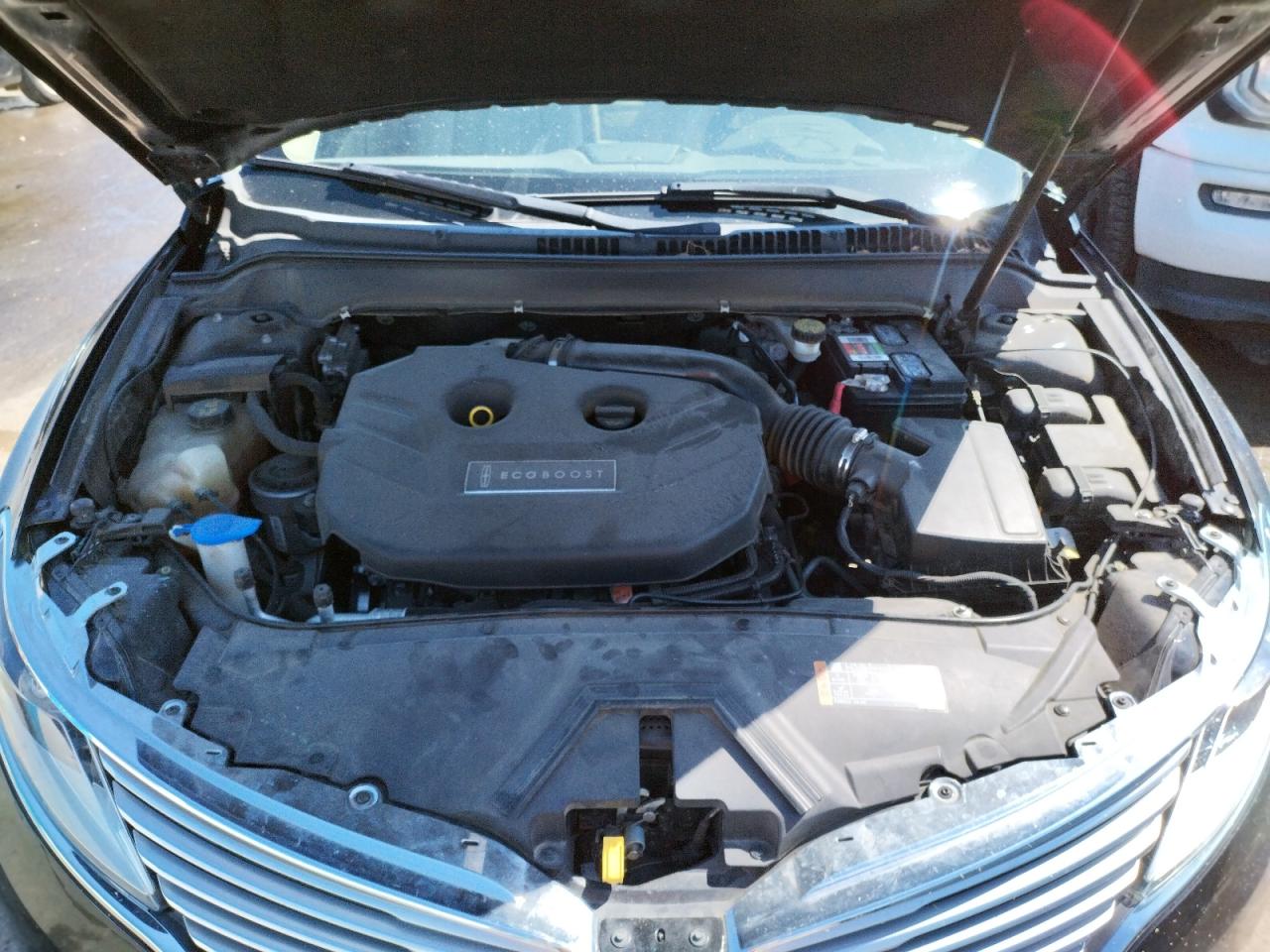 Photo 7 from auction – 2014 LINCOLN MKZ with VIN 3LN6L2G98ER826616