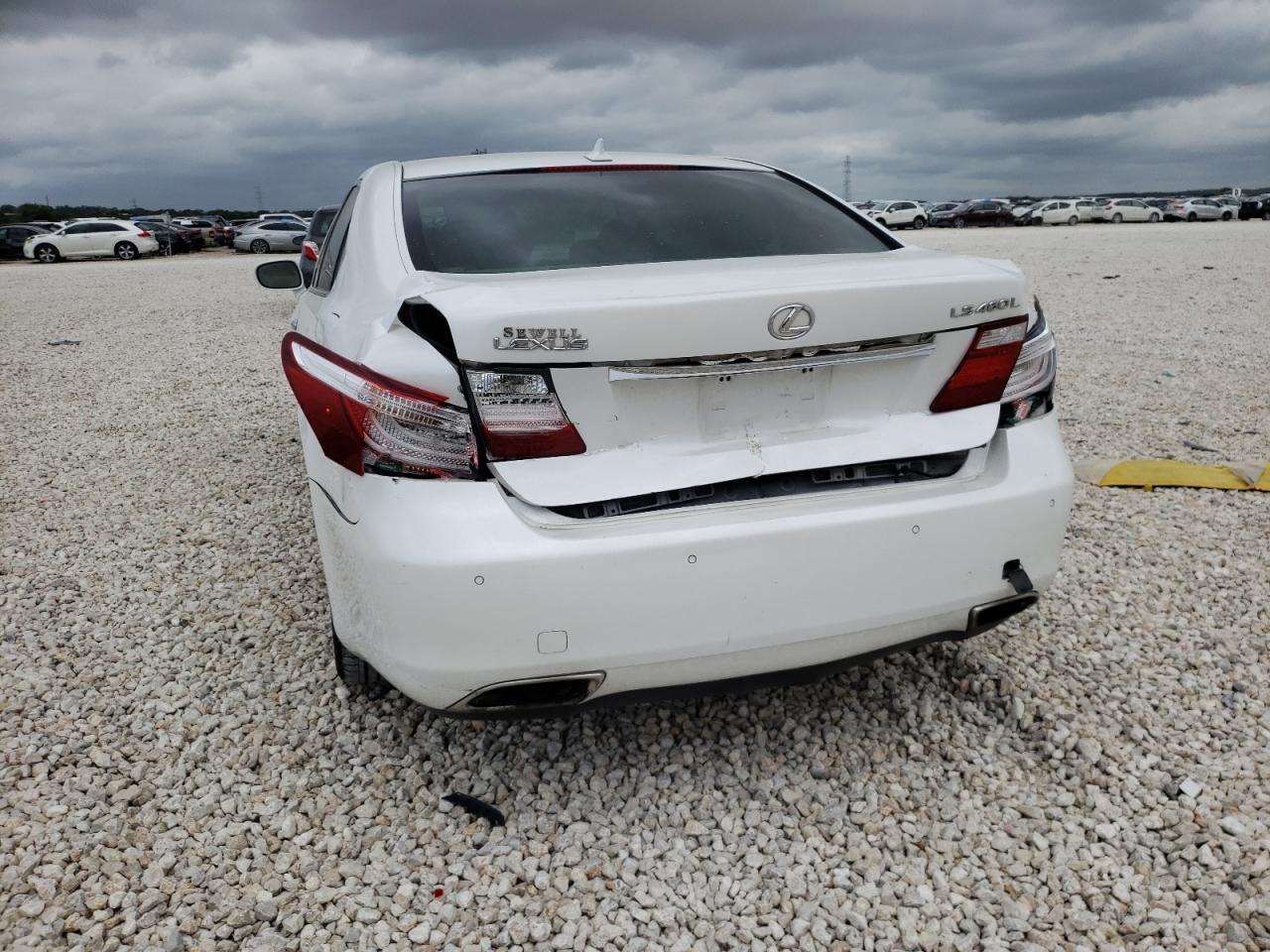 Photo 9 from auction – 2008 LEXUS LS 460L with VIN JTHGL46F185028122