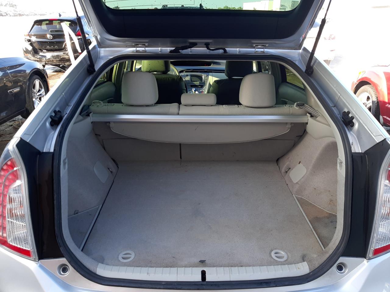 Photo 9 from auction – 2015 TOYOTA PRIUS with VIN JTDKN3DU2F1997305