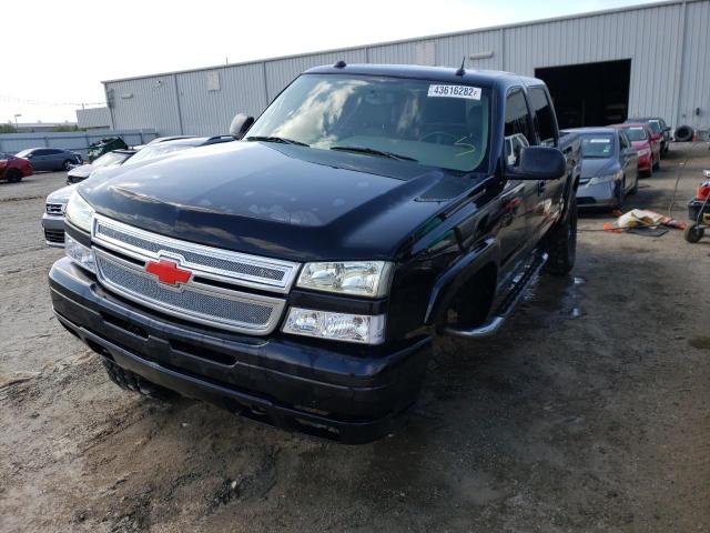 Photo 2 from auction – 2004 CHEVROLET SILVERADO with VIN 2GCEK13T041380379