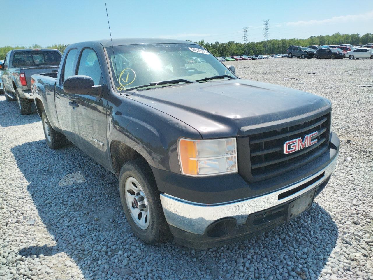 GMC SIERRA C15 2011 with VIN 1GTR1TEX6BZ281733 - Photo from auction