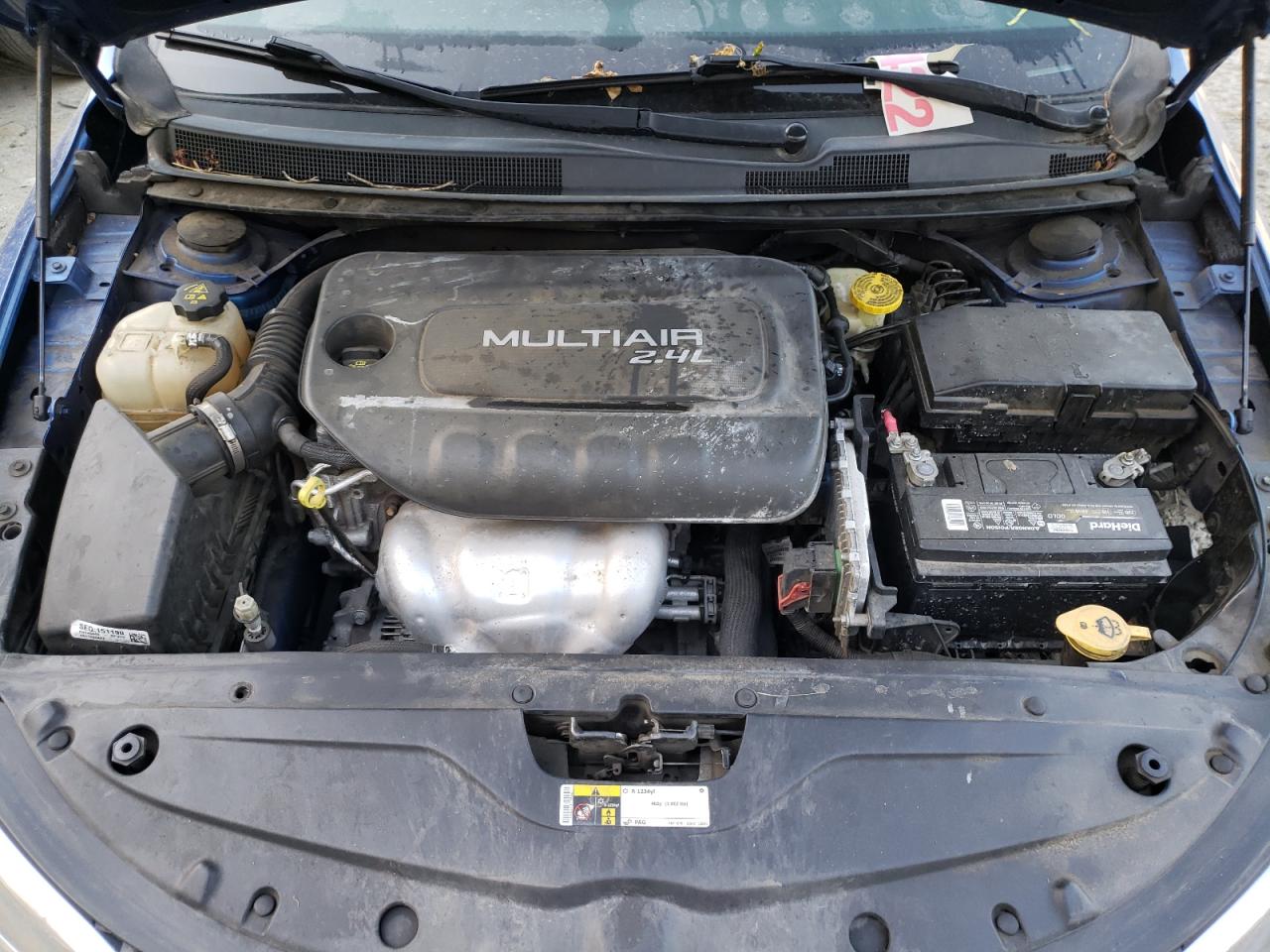 Photo 7 from auction – 2015 CHRYSLER 200 LIMITE with VIN 1C3CCCAB4FN748448