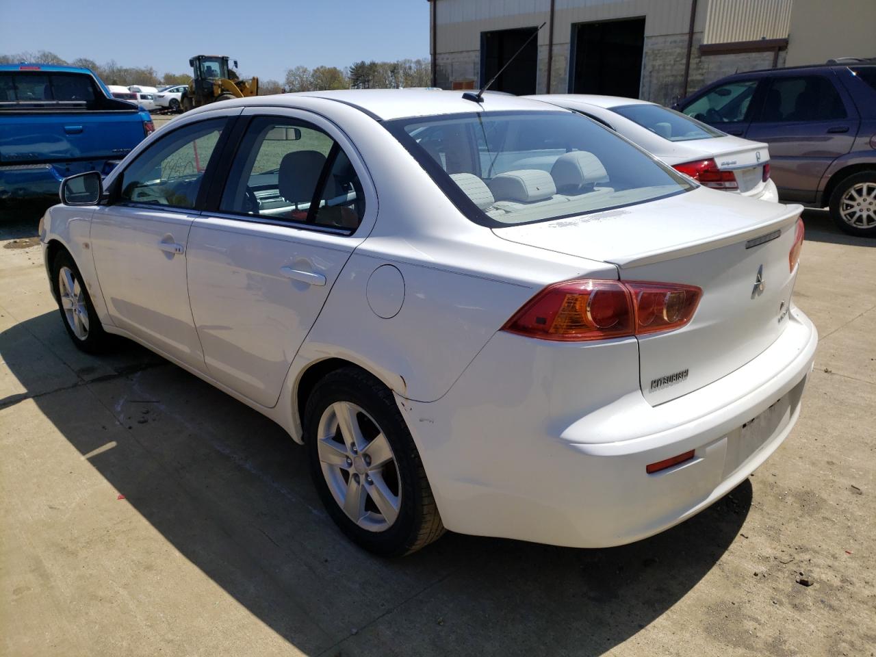 Photo 3 from auction – 2008 MITSUBISHI LANCER with VIN JA3AU26UX8U030432