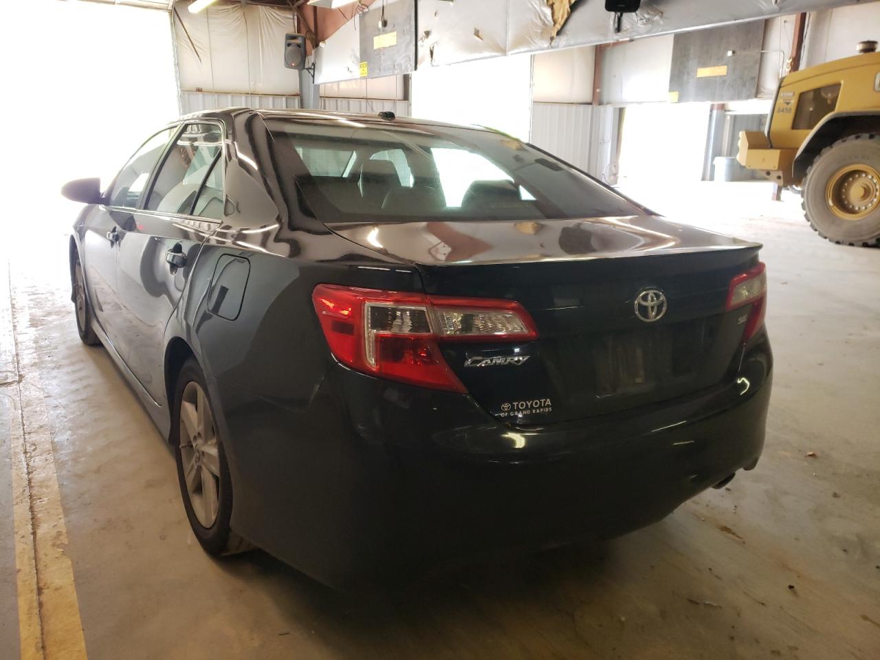 Photo 3 from auction – 2013 TOYOTA CAMRY L with VIN 4T1BF1FK8DU720422