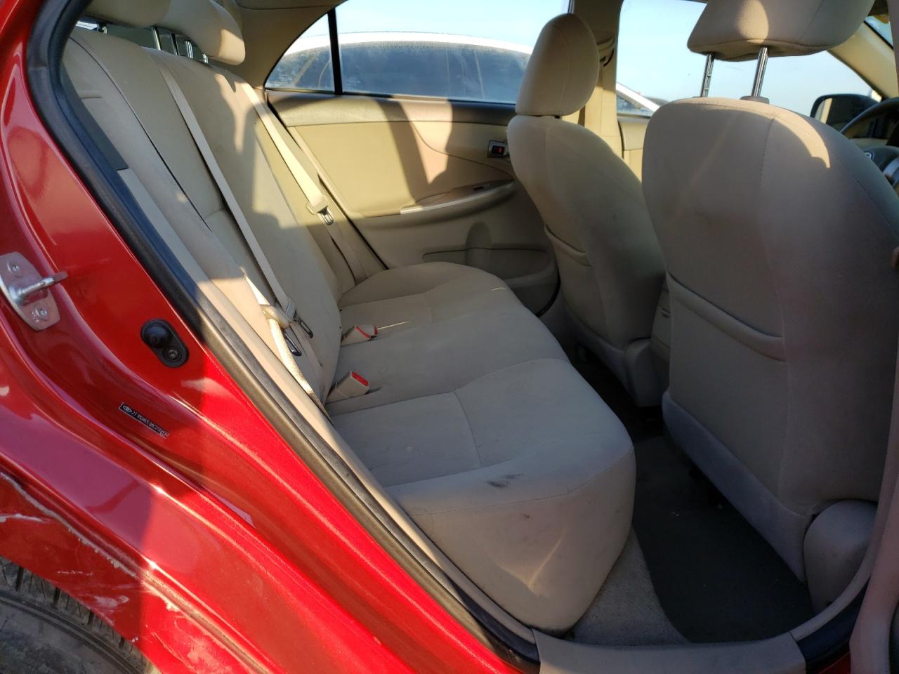 Photo 6 from auction – 2010 TOYOTA COROLLA with VIN 2T1BU4EE3AC256858
