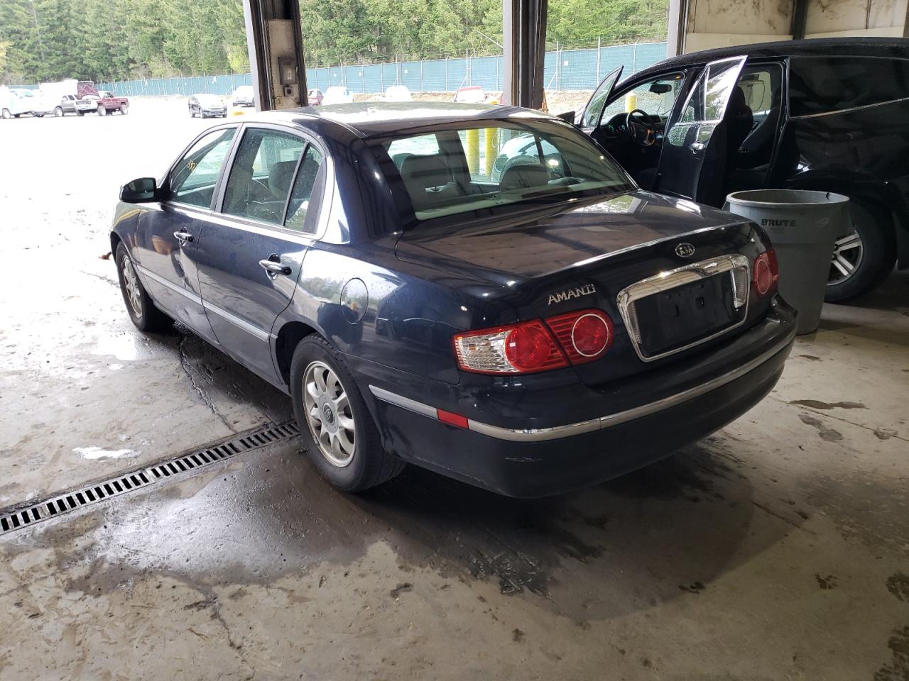 Photo 3 from auction – 2006 KIA AMANTI with VIN KNALD124865085637