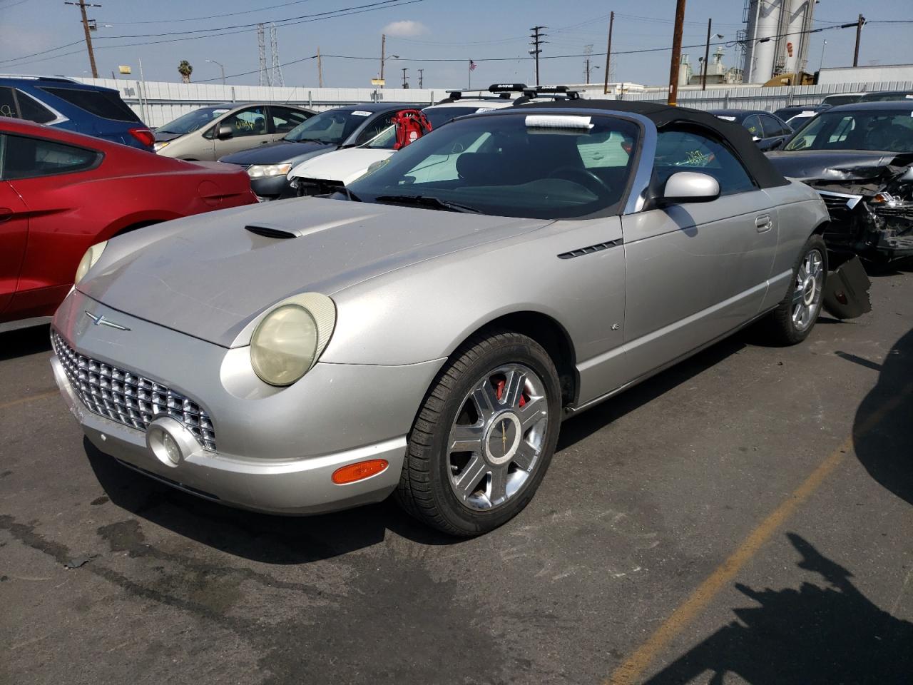 Photo 2 from auction – 2004 FORD THUNDERBIR with VIN 1FAHP60A14Y107274
