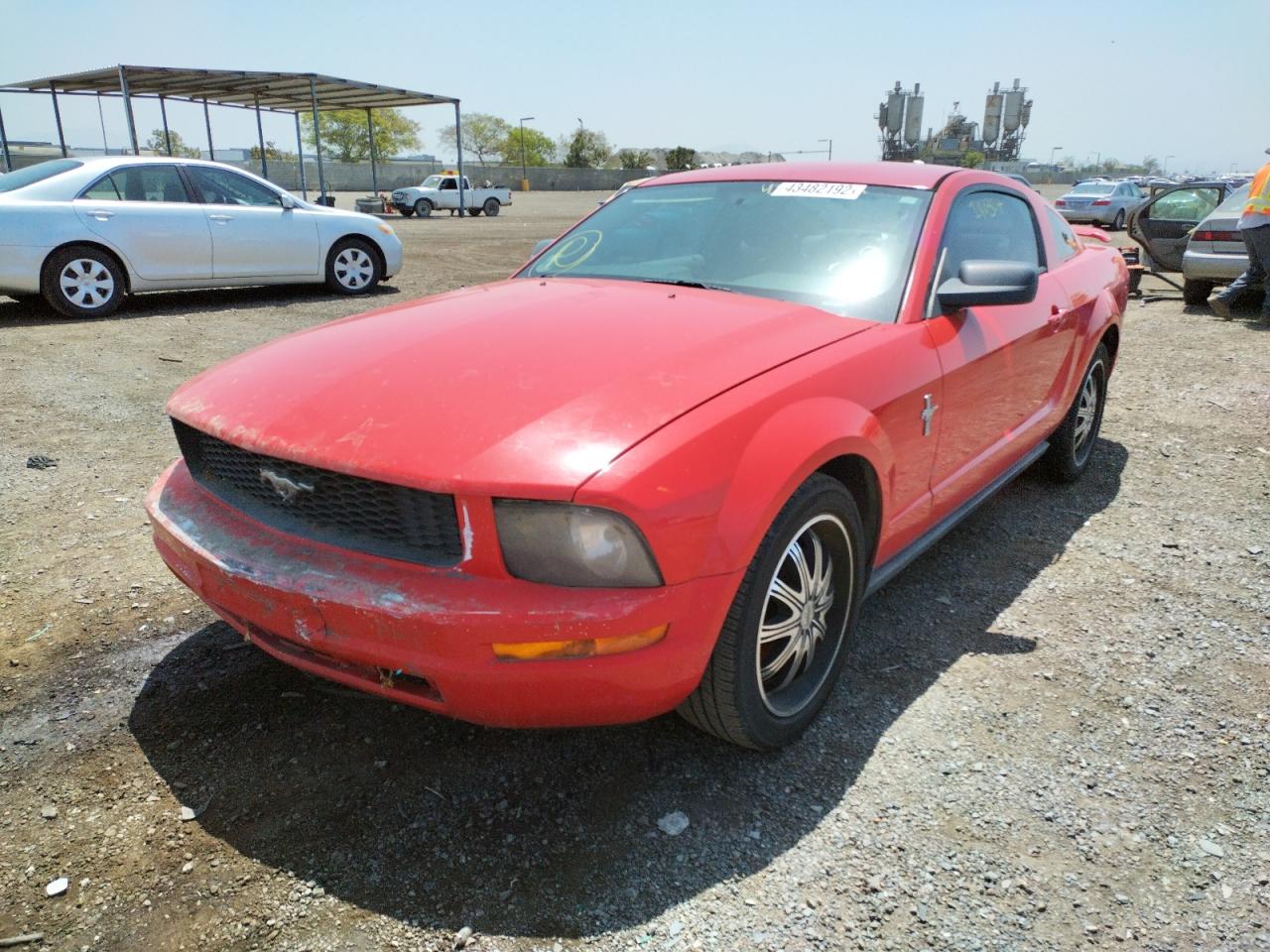 Photo 2 from auction – 2005 FORD MUSTANG with VIN 1ZVFT80N555139205