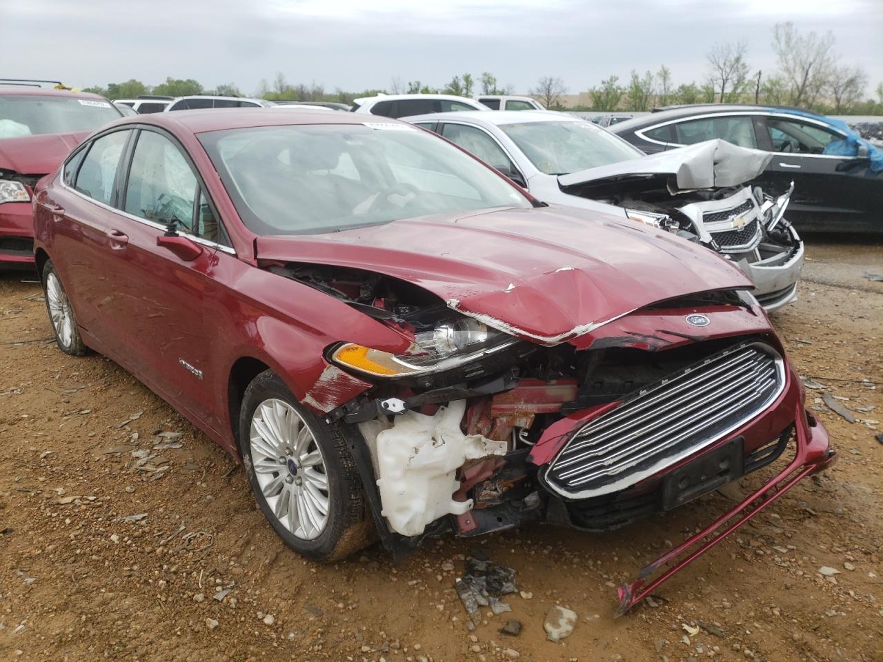 FORD FUSION SE 2016 with VIN 3FA6P0LU0GR366190 - Photo from auction