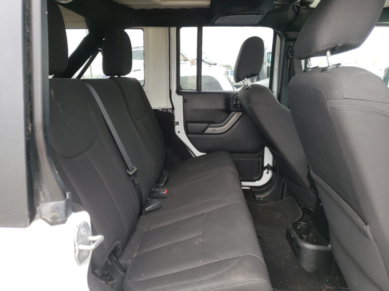 Photo 6 from auction – 2017 JEEP WRANGLER U with VIN 1C4BJWDG3HL724906
