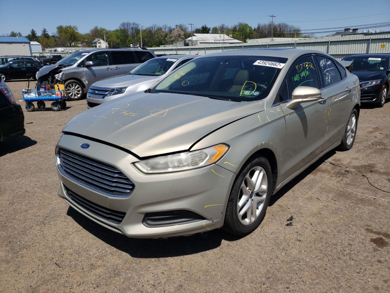 Photo 2 from auction – 2015 FORD FUSION SE with VIN 3FA6P0H73FR221419