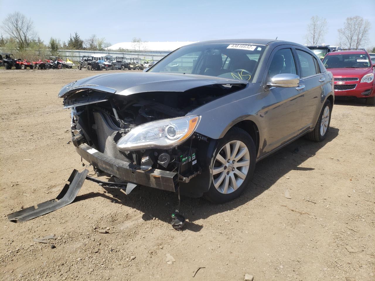 Photo 2 from auction – 2013 CHRYSLER 200 LIMITE with VIN 1C3CCBCG7DN601301