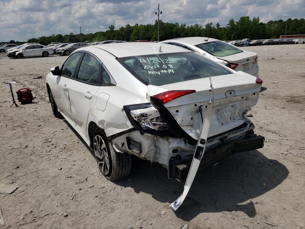 Photo 3 from auction – 2018 HONDA CIVIC EX with VIN 19XFC2F76JE017606