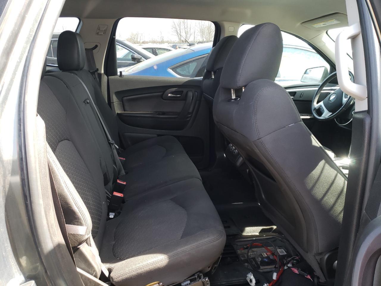 Photo 6 from auction – 2011 CHEVROLET TRAVERSE L with VIN 1GNKRGED7BJ229508