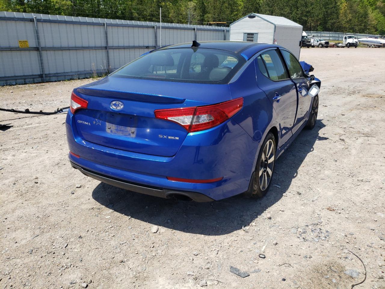 Photo 4 from auction – 2011 KIA OPTIMA SX with VIN KNAGR4A69B5150383