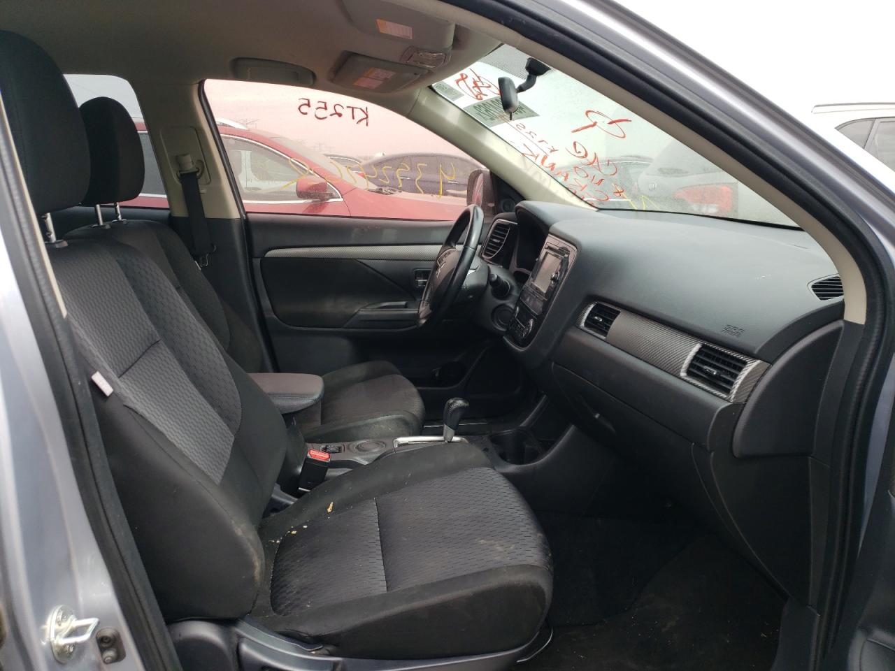 Photo 5 from auction – 2014 MITSUBISHI OUTLANDER with VIN JA4AD3A35EZ018073