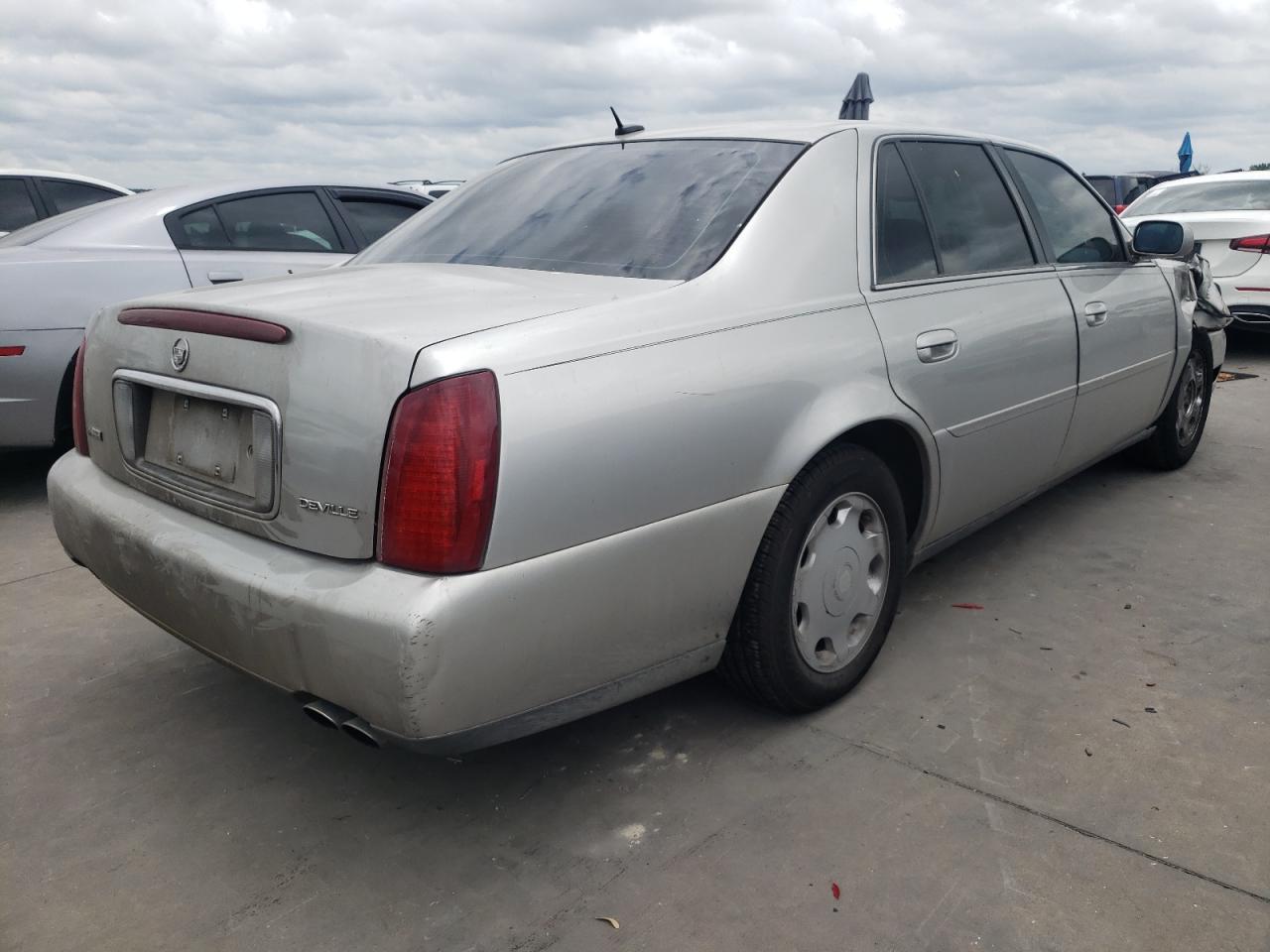 Photo 4 from auction – 2005 CADILLAC DEVILLE with VIN 1G6KD54Y65U261761