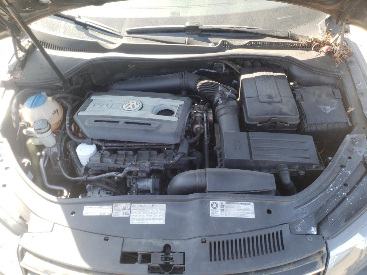 Photo 7 from auction – 2012 VOLKSWAGEN EOS KOMFOR with VIN WVWBW7AH4CV001325