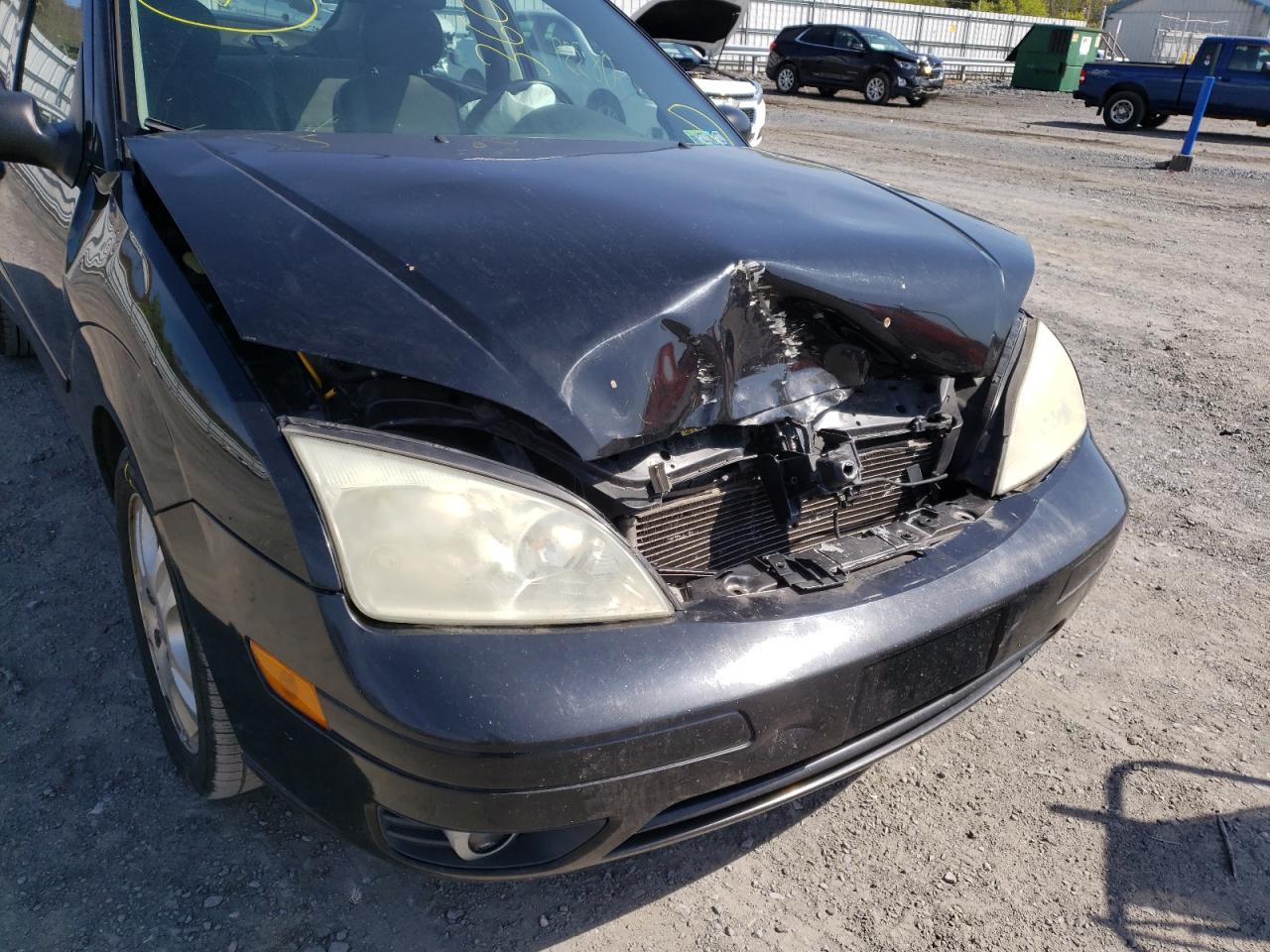 Photo 9 from auction – 2005 FORD FOCUS ZX4 with VIN 1FAFP38Z55W202420