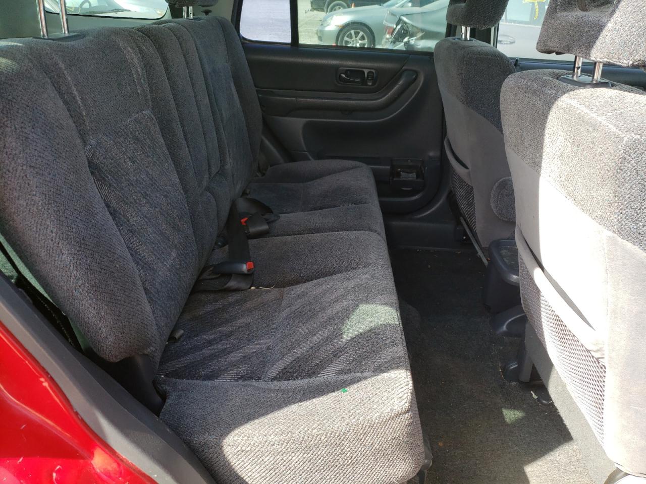 Photo 6 from auction – 2000 HONDA CR-V with VIN JHLRD1842YC021678