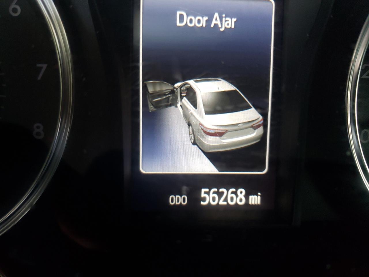 Photo 8 from auction – 2017 TOYOTA CAMRY LE with VIN 4T1BF1FK4HU800788