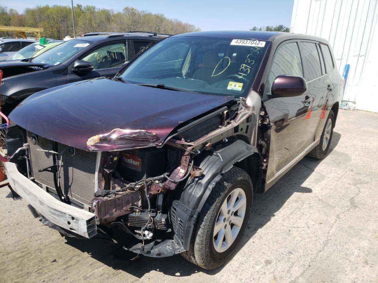 Photo 2 from auction – 2013 TOYOTA HIGHLANDER with VIN 5TDBK3EH1DS194513