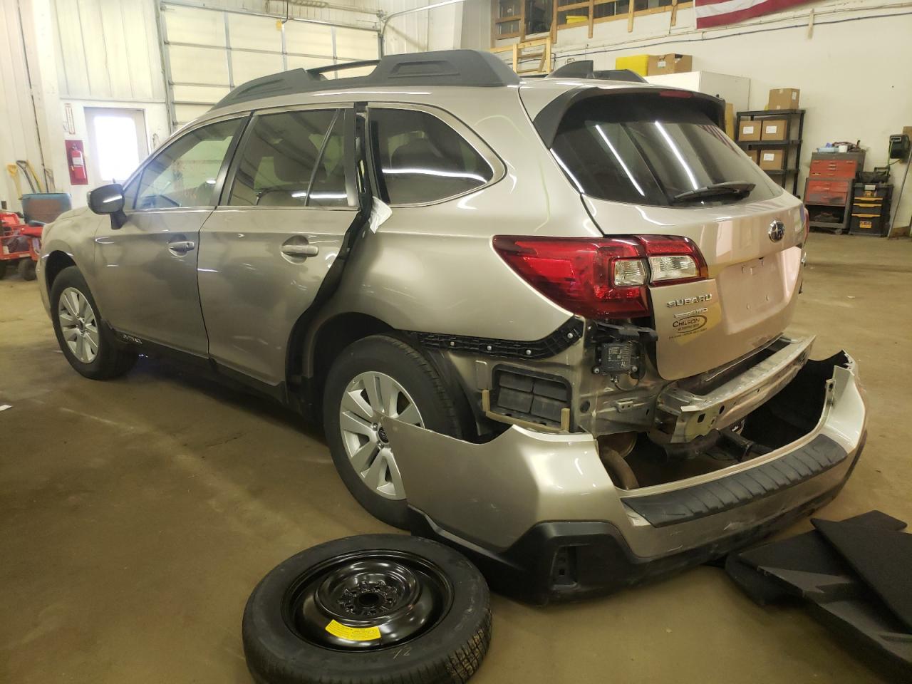 Photo 3 from auction – 2018 SUBARU OUTBACK 2. with VIN 4S4BSAFC6J3356040